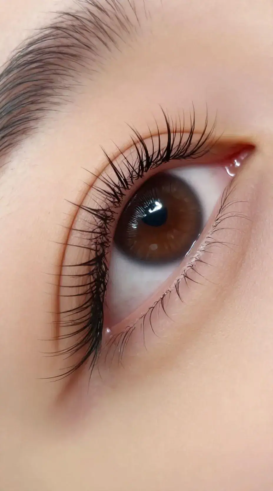 Transforme seu olhar em minutos — o segredo dos cílios volumosos!