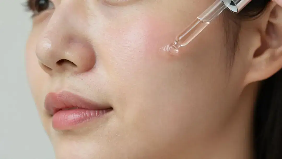 Incrível: sérum que pode reduzir sua vermelhidão em semanas!