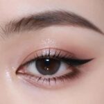 Olhos com delineado duplo invertido: técnica ousada que transforma seu olhar