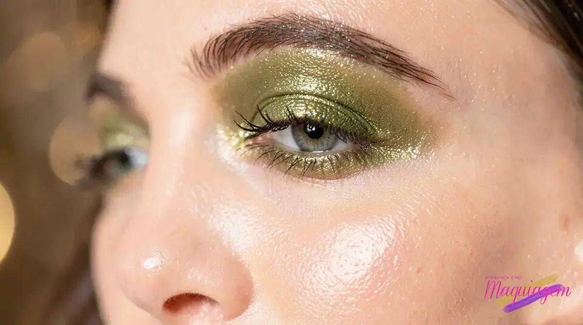 Sombra verde oliva tendência: descubra por que está dominando a maquiagem